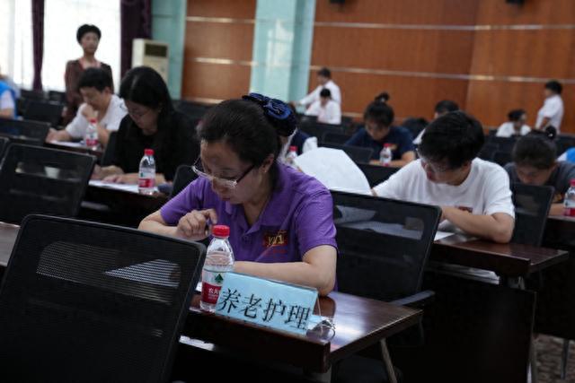 1695111418658003.jpg 下载 (2).jpg